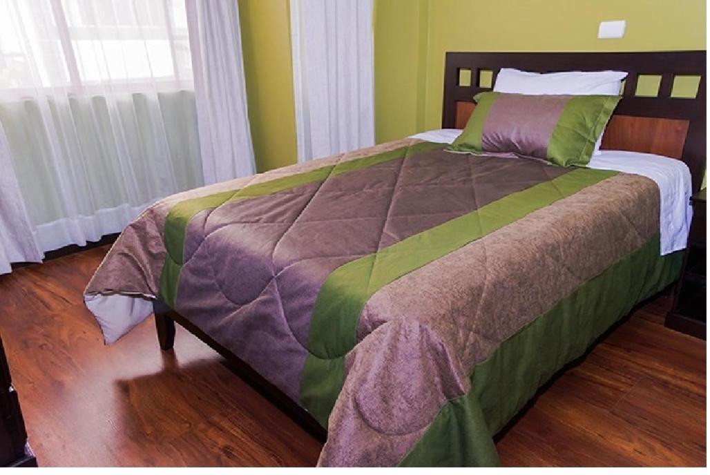 Casa De Huespedes Tu Parada En Куэнка Экстерьер фото