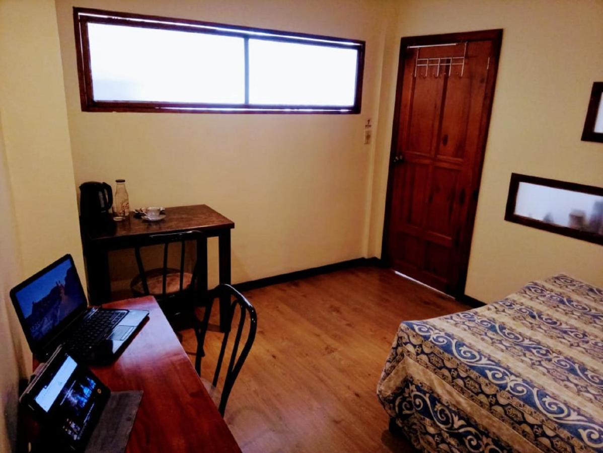 Casa De Huespedes Tu Parada En Куэнка Экстерьер фото